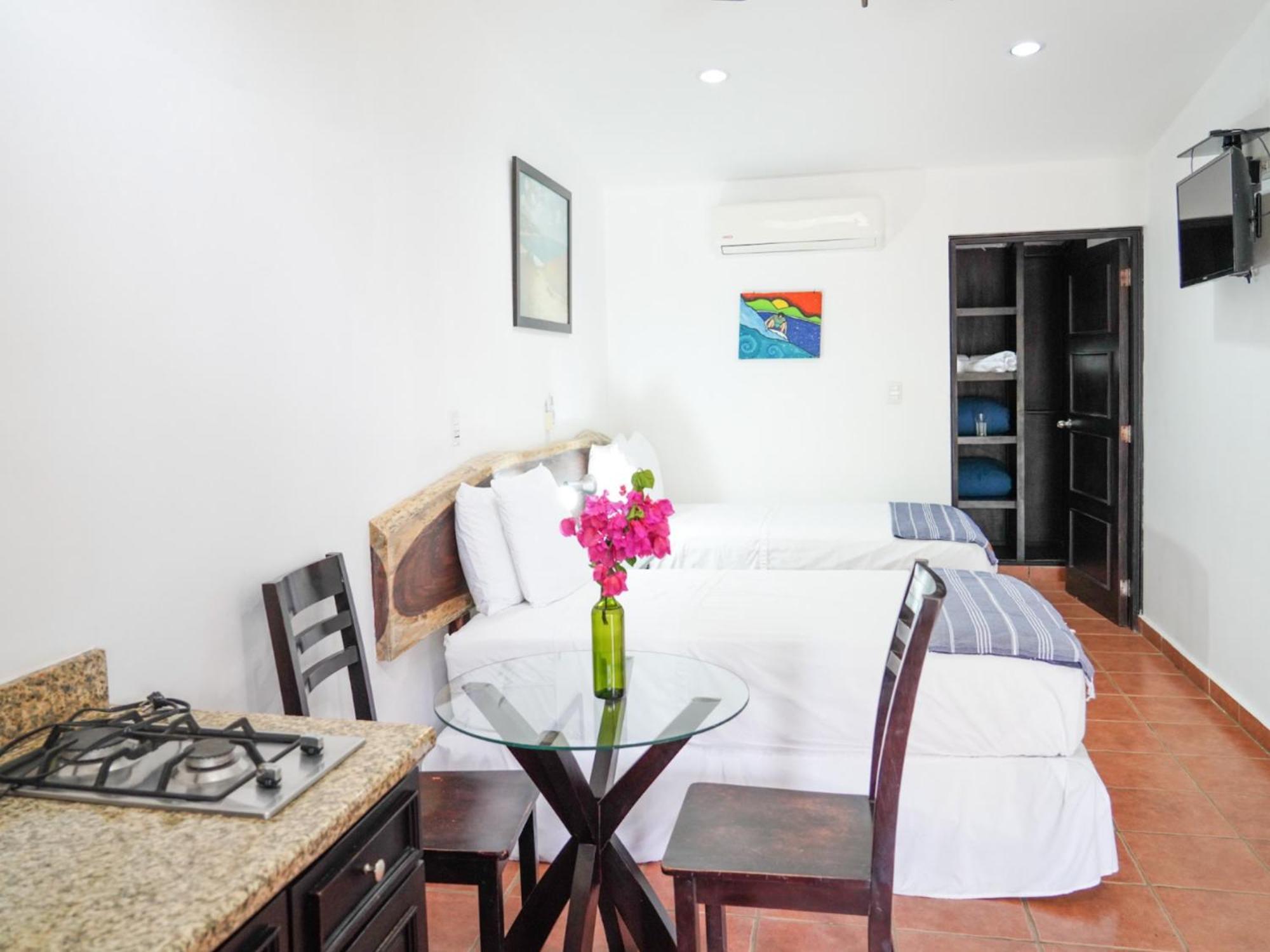 Hotel Ingigante ริวาส ภายนอก รูปภาพ