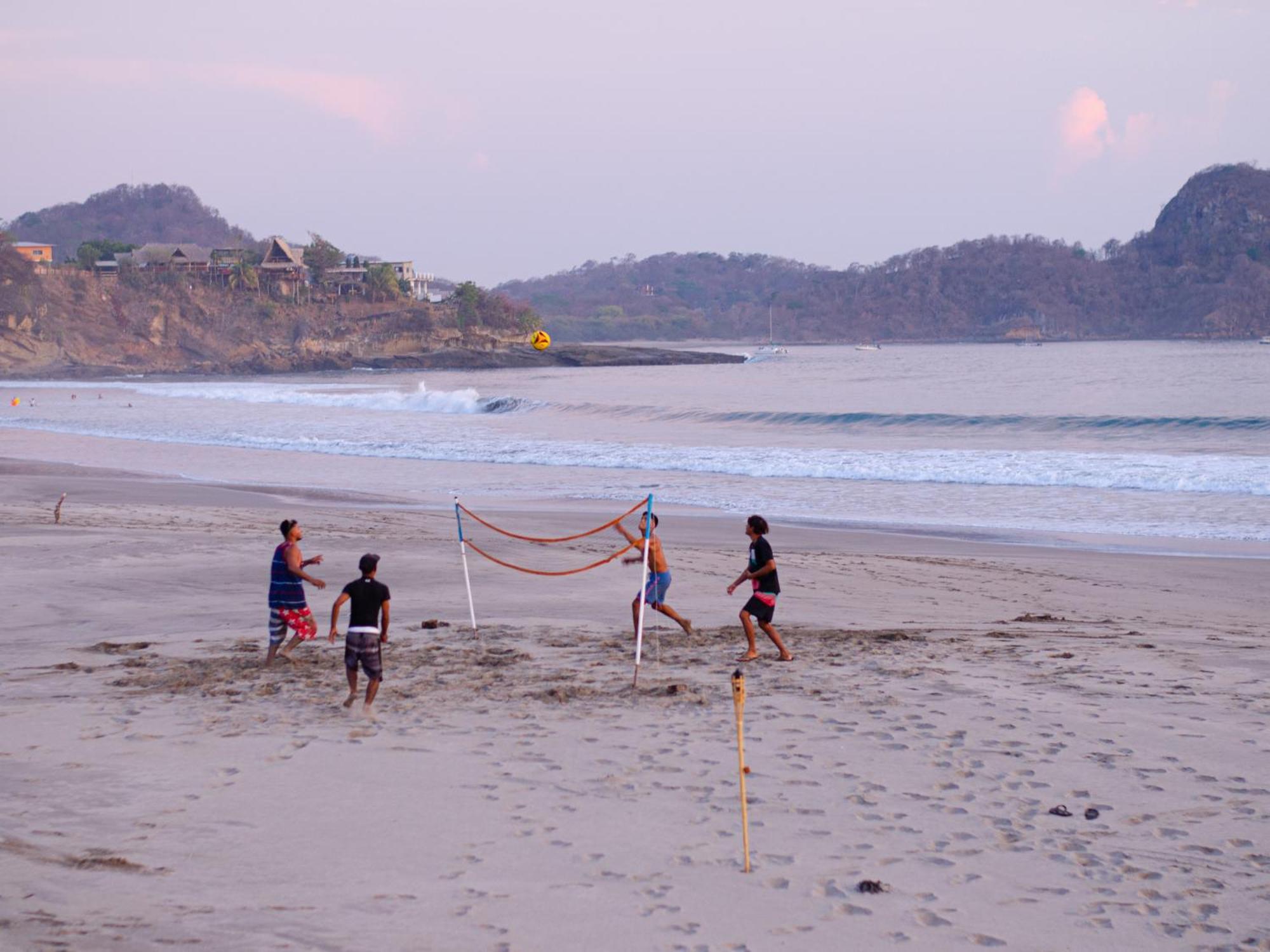 Hotel Ingigante ริวาส ภายนอก รูปภาพ