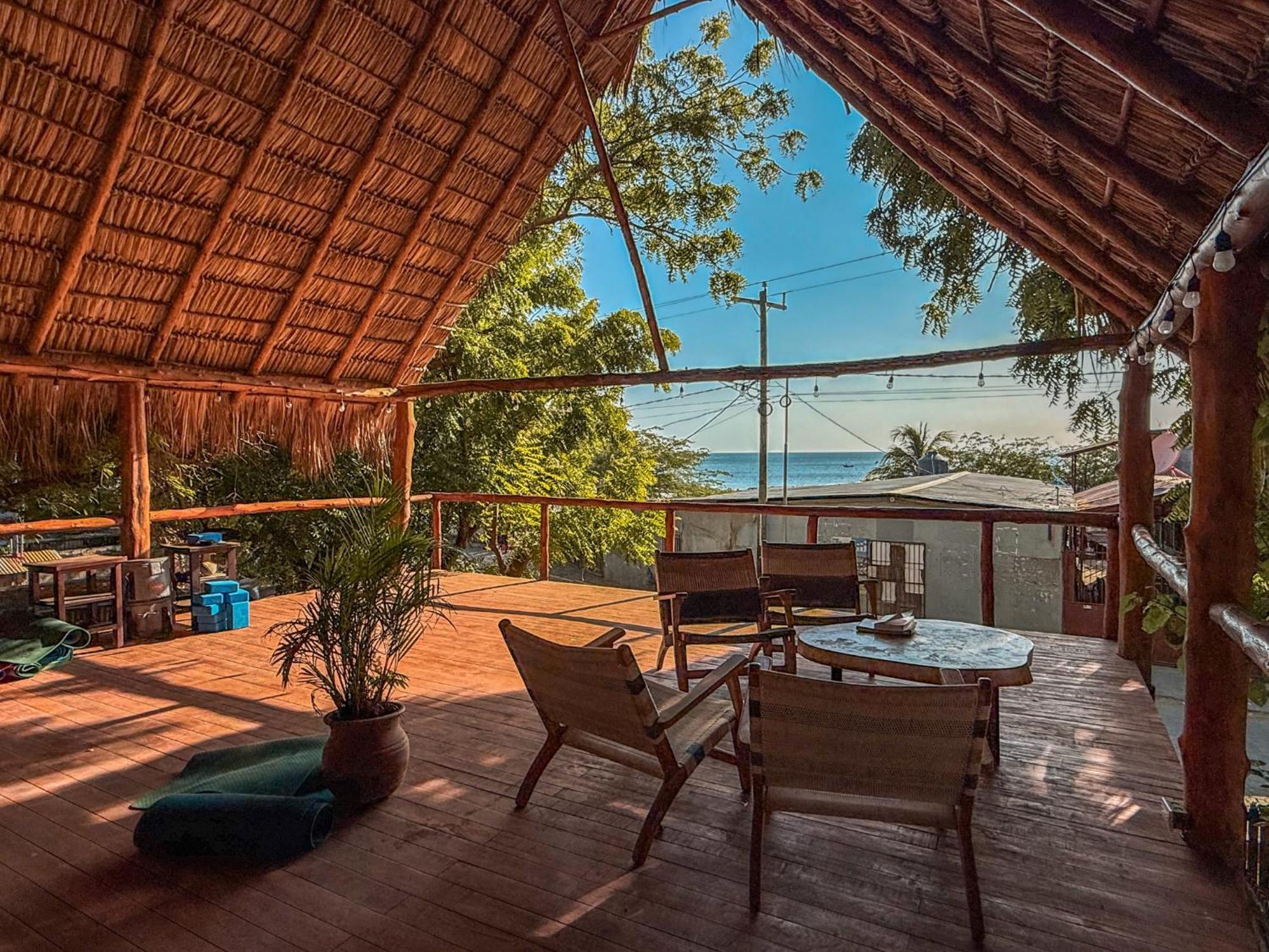 Hotel Ingigante ริวาส ภายนอก รูปภาพ